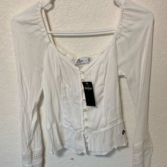 Brand new Hollister long sleeve women’s shirt - Picture 2 of 2